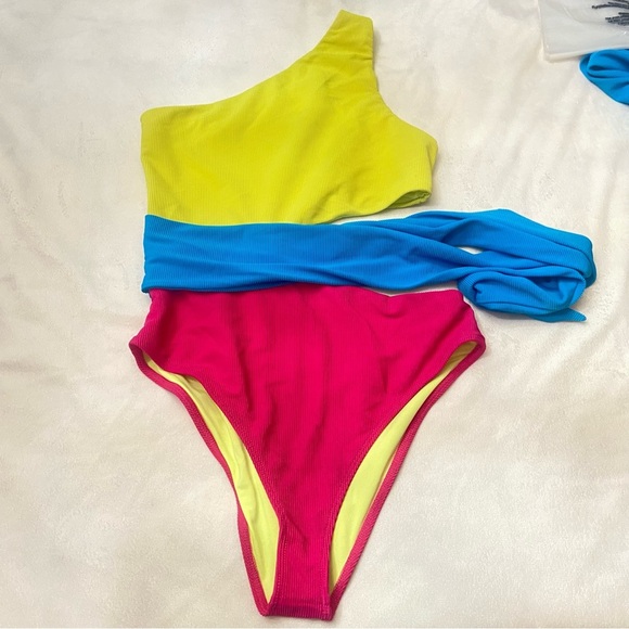 New! Beach Riot Carlie Retro Pink Colorblock One Piece Swimsuit 3827 - Picture 3 of 8